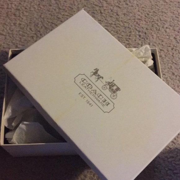 Coach sneakers never worn in box - Picture 5 of 5